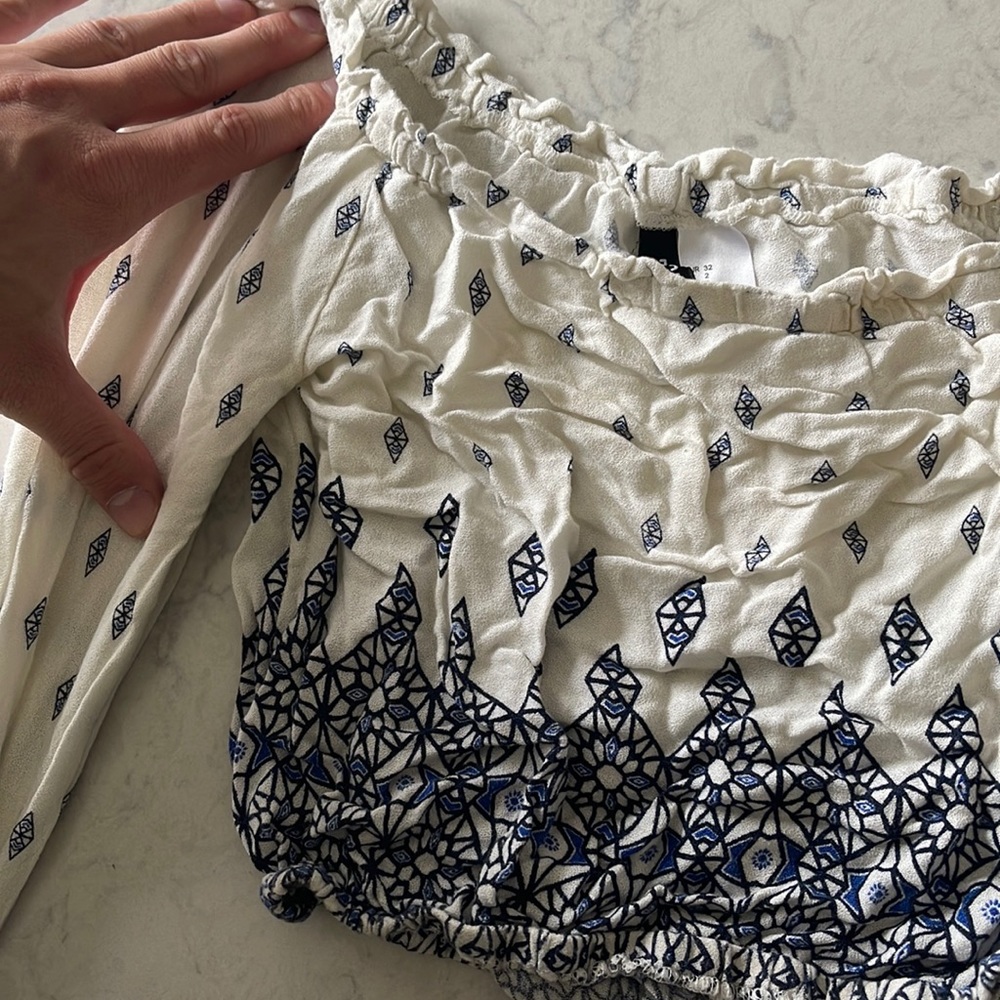 H&M Off the shoulder, long sleeve, pattern blouse